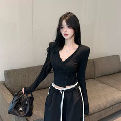 Hot girl V-neck long sleeved pure cotton T-shirt for women in spring and autumn, thin black slim fit, short button down shirt, irregular top