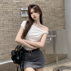 Foreign trade elastic pure cotton 2024 summer new design sense niche slanted shoulder twisted short sleeved t-shirt for women of small stature