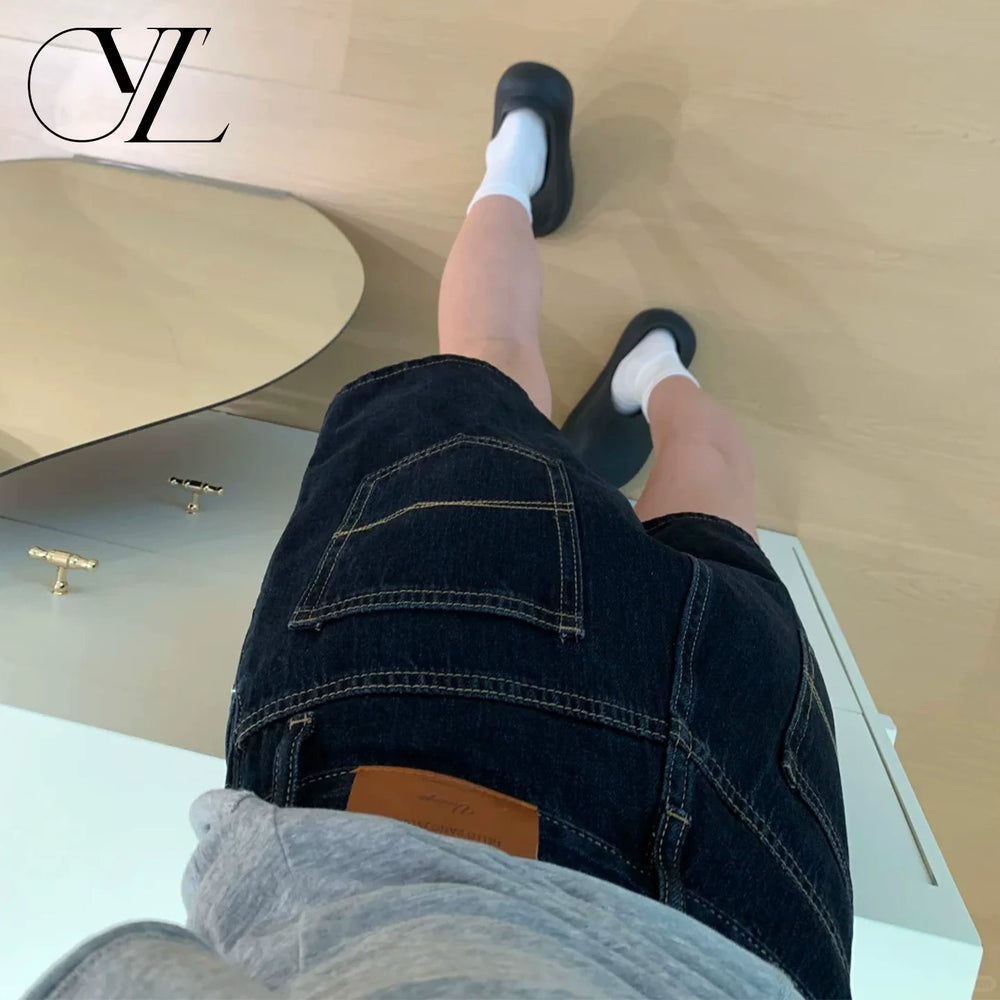 Deep blue high waisted five quarter denim shorts for women, 2026 summer new retro loose slimming A-line straight leg shorts