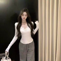 Foreign trade backless pure desire lace V-neck long sleeved T-shirt for women in autumn and winter, with added velvet lining as the base layer, slim fit tight short top