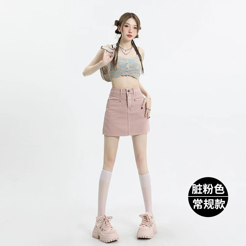 White denim short skirt for women 2025 new style, small height, high waist, lined with anti glare A-line skirt, wrapped buttocks, half body skirt