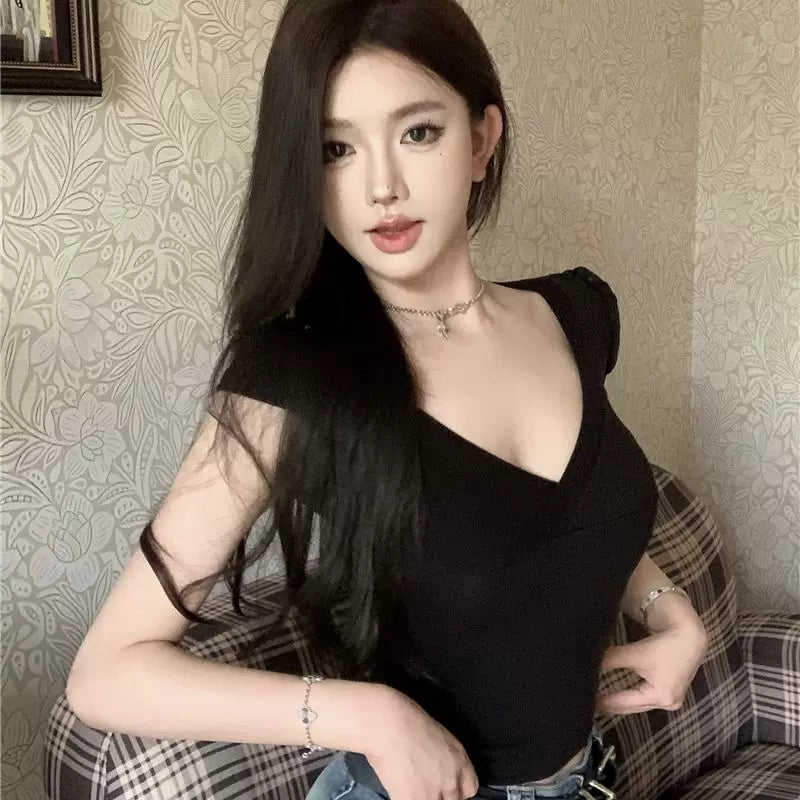 Pure desire style sexy cross deep V-neck short sleeved T-shirt for women in summer, black slim fit and slimming, pure cotton spicy girl short top