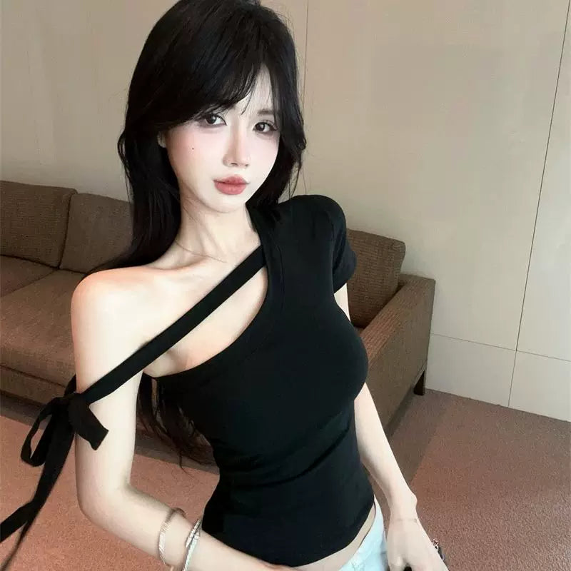 Foreign Trade 2026 New Sexy Slant Shoulder Short sleeved T-shirt for Women's Summer Design with Strap, Slim Fit, Spicy Girl Cotton Top