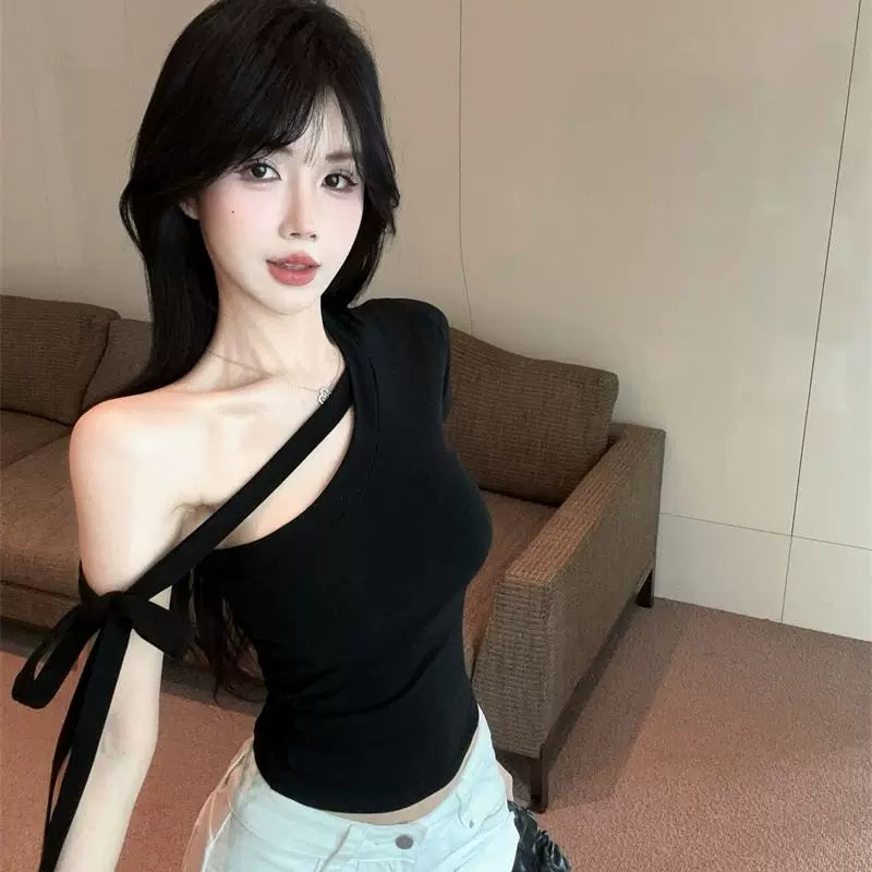 Foreign Trade 2026 New Sexy Slant Shoulder Short sleeved T-shirt for Women's Summer Design with Strap, Slim Fit, Spicy Girl Cotton Top