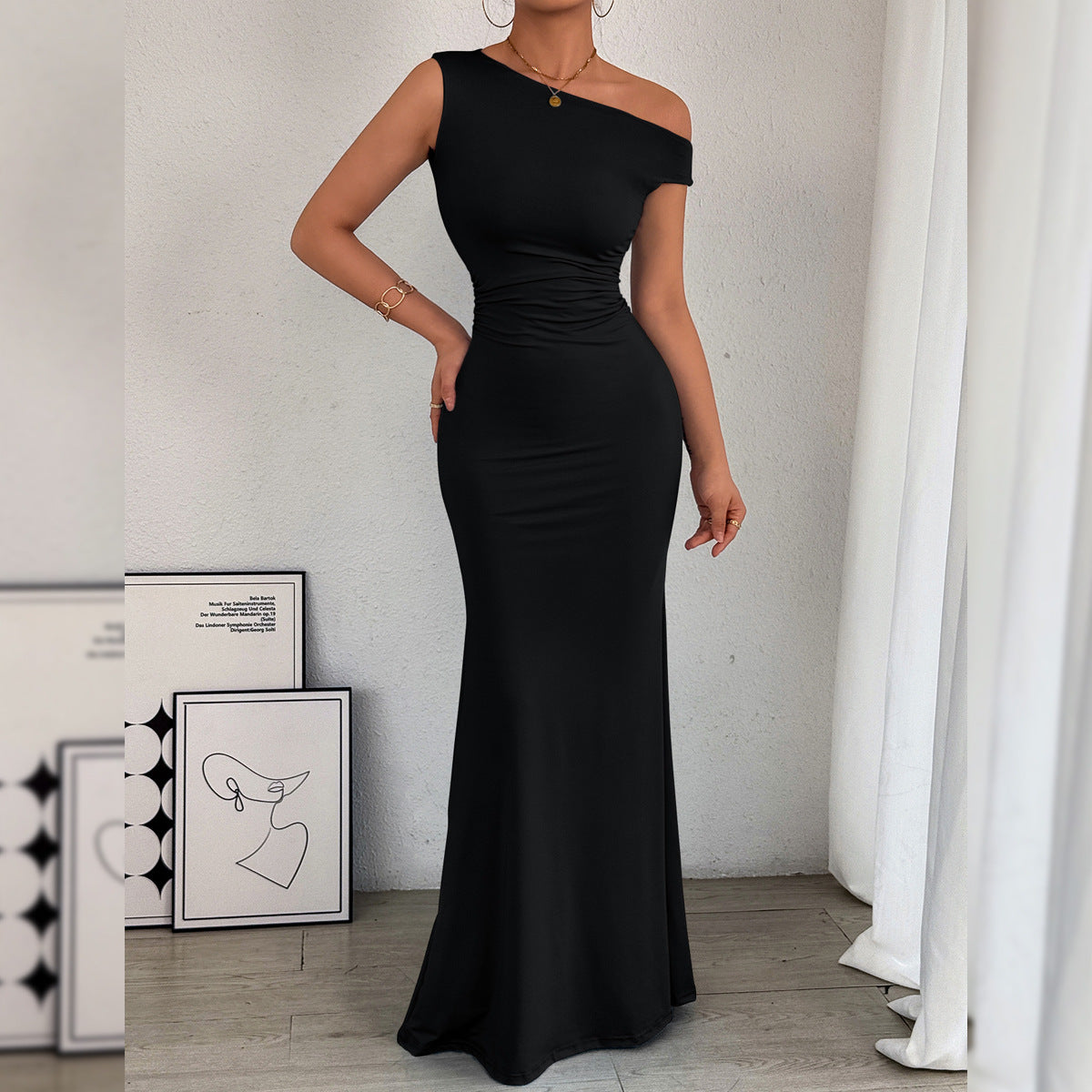 2026 European and American Cross border Women's Fishtail Skirt Amazon Hot Item Slant Shoulder Collar Waist Wrinkled Sleeveless Sexy Dress