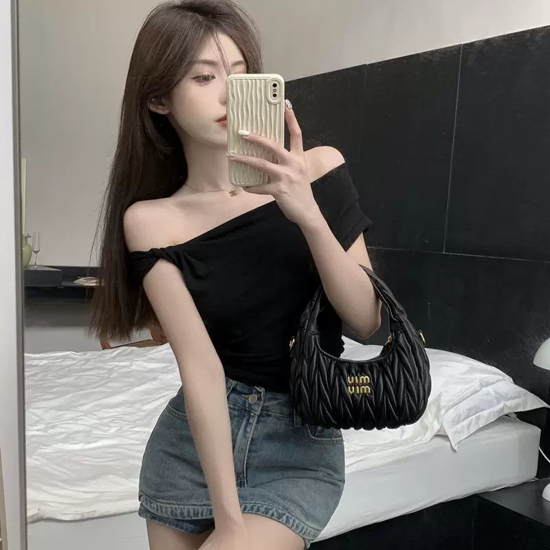 Sexy spicy girl style slanted shoulder straight neck ins short sleeved T-shirt for women, summer black slim fit off shoulder design, niche top