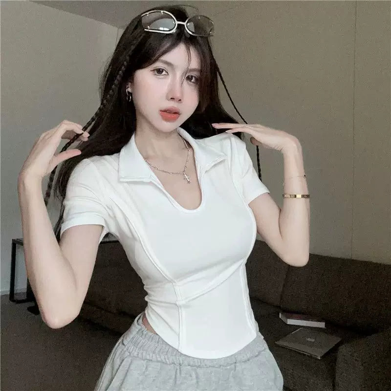 Pure desire style white U-neck short sleeved T-shirt for women, slim fit and waist cinching, spicy girl, slimming design sense, short style, elegant clothes