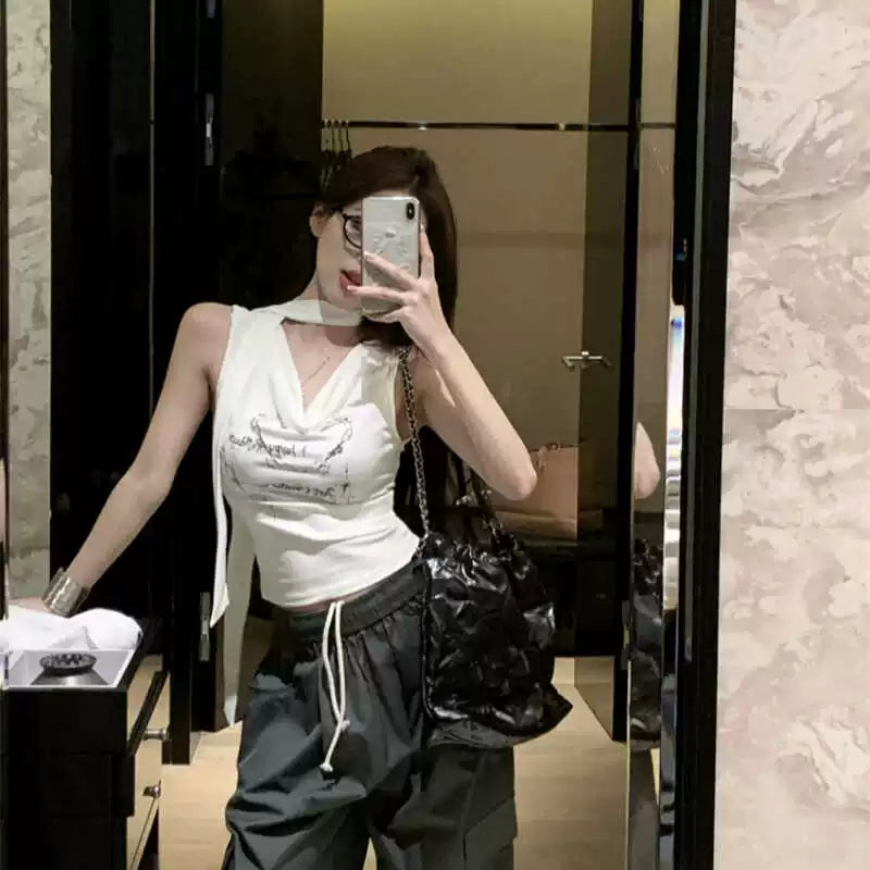 Foreign trade American style spicy girl hanging neck strap t-shirt for women's summer design sense, niche slim fit sleeveless short swing collar top