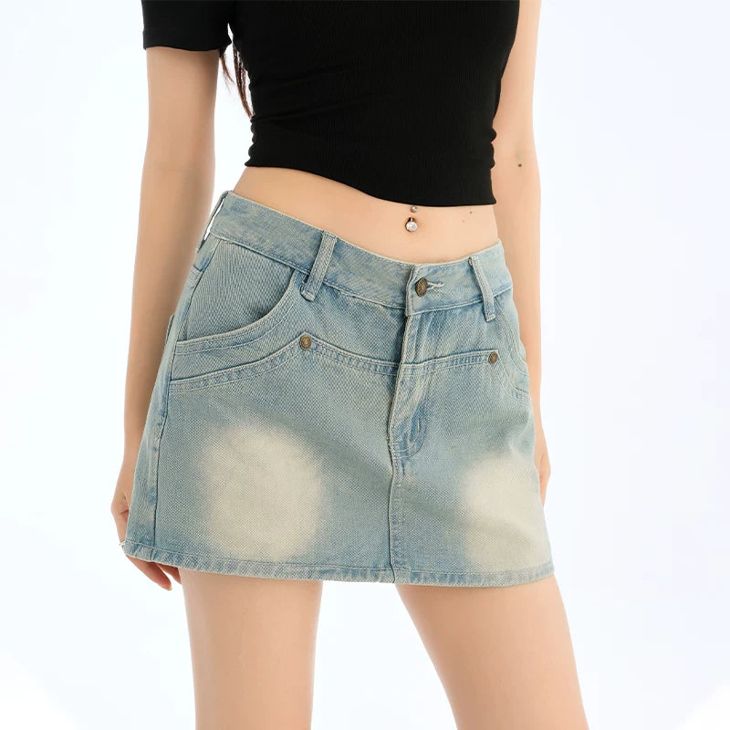 Washed blue denim skirt and pants for women in the summer of 2025, short and slim, versatile design, A-line short skirt