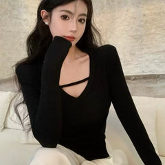 Foreign trade shoulder pad Korean version with a sense of new women's black spring and autumn V-neck elastic slimming top, spicy girl long sleeved T-shirt