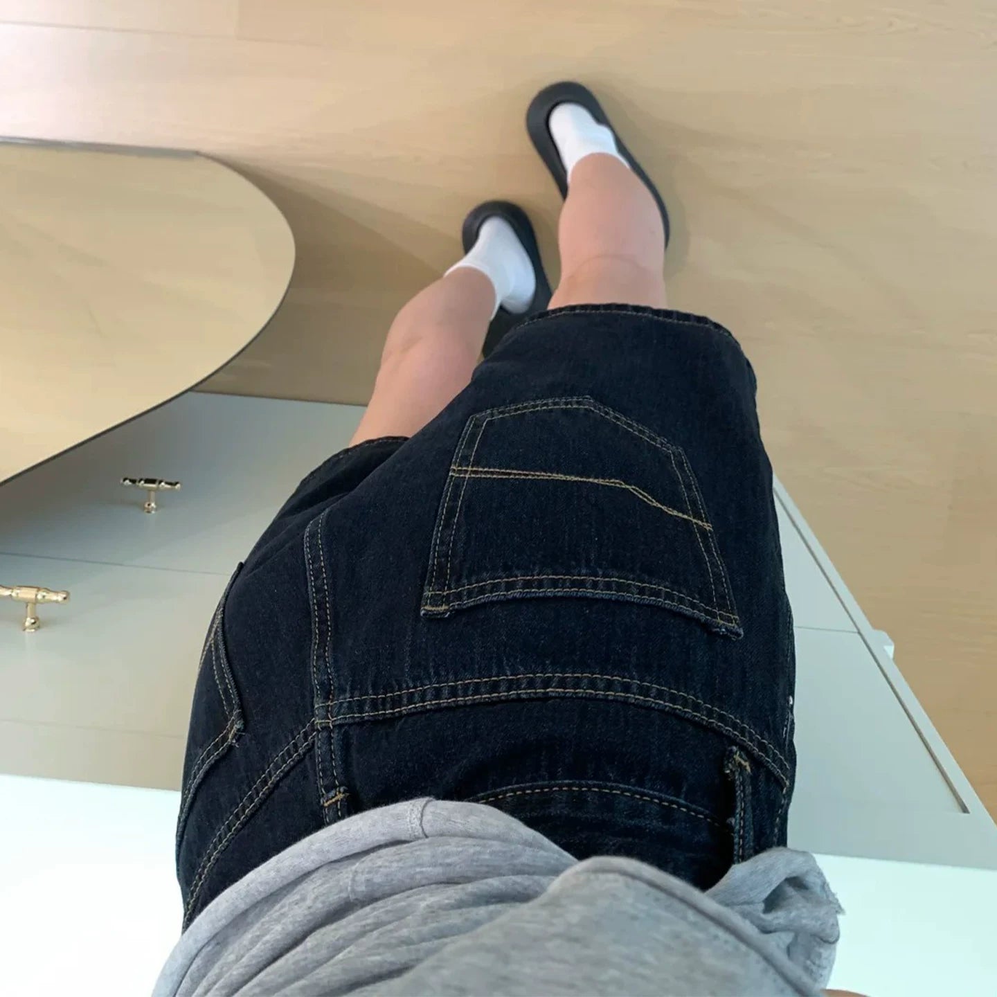 Deep blue high waisted five quarter denim shorts for women, 2026 summer new retro loose slimming A-line straight leg shorts