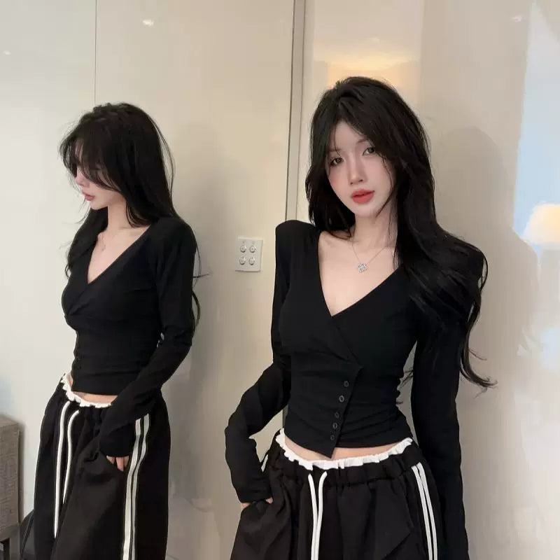 Hot girl V-neck long sleeved pure cotton T-shirt for women in spring and autumn, thin black slim fit, short button down shirt, irregular top