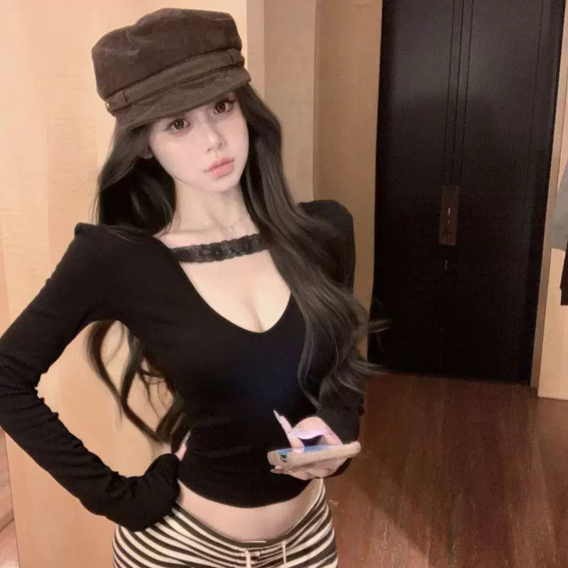 Foreign trade black sweet and spicy girl sexy V-neck long sleeved T-shirt, pure cotton base shirt, women's spring and autumn pure desire slim fit tight short top