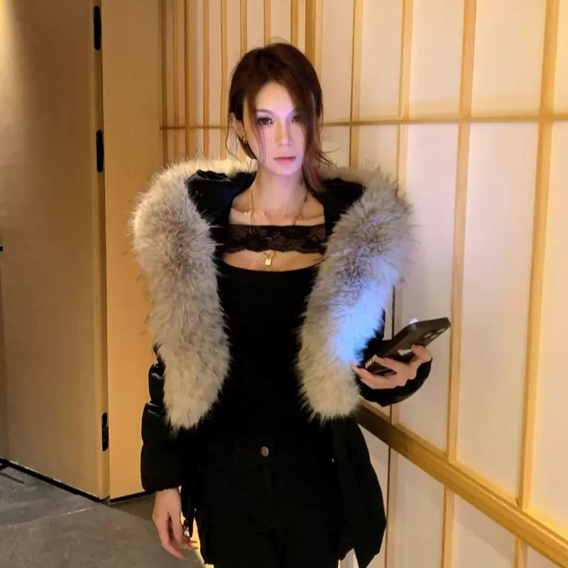 Black hollowed out lace one shoulder long sleeved T-shirt for women in spring and autumn, thin and spicy, slim and sexy internet celebrity top