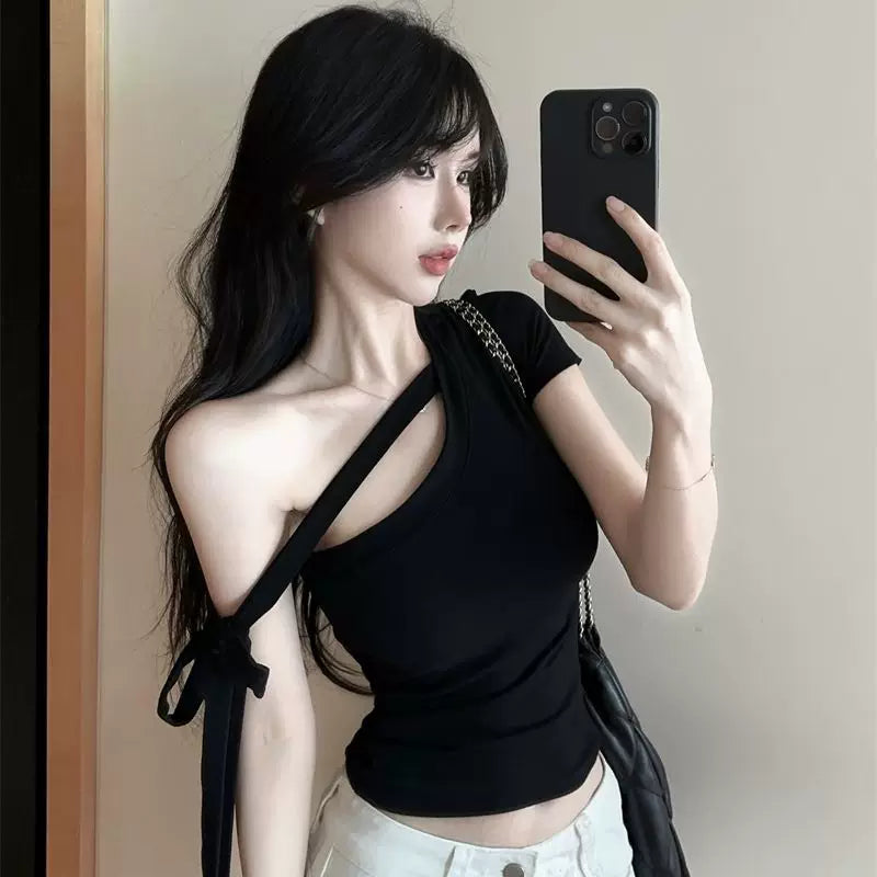 Foreign Trade 2026 New Sexy Slant Shoulder Short sleeved T-shirt for Women's Summer Design with Strap, Slim Fit, Spicy Girl Cotton Top