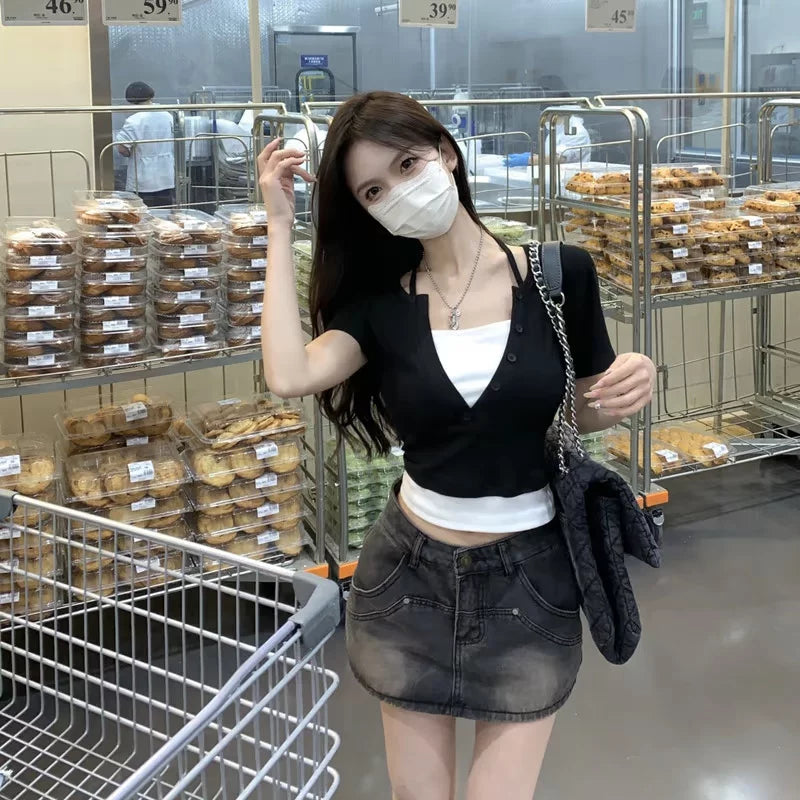 Spicy girl style fake two piece neck hanging short sleeved T-shirt for women, summer V-neck sexy slim fit, slimming and high waist short style, light and mature clothes