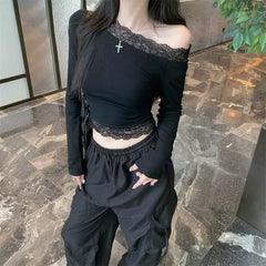 Pure desire spicy girl sexy one shoulder top, women's autumn and winter design sense, slanted shoulder long sleeved T-shirt, lace base shirt, inner layer