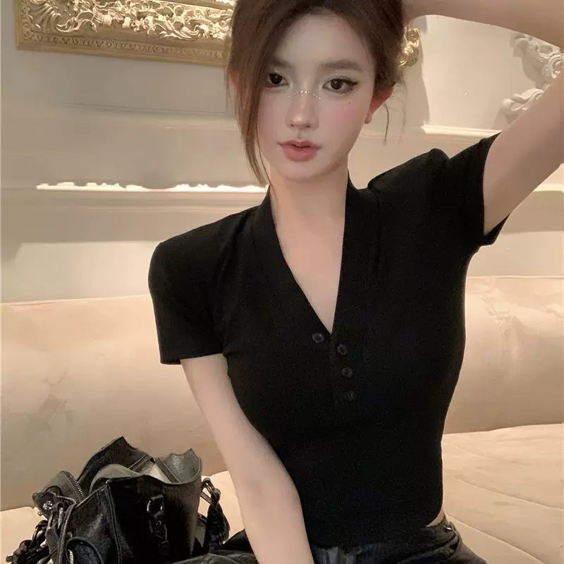 Sweet and spicy Korean black V-neck short sleeved T-shirt for women in summer, slim fit and versatile, button decoration solid color top